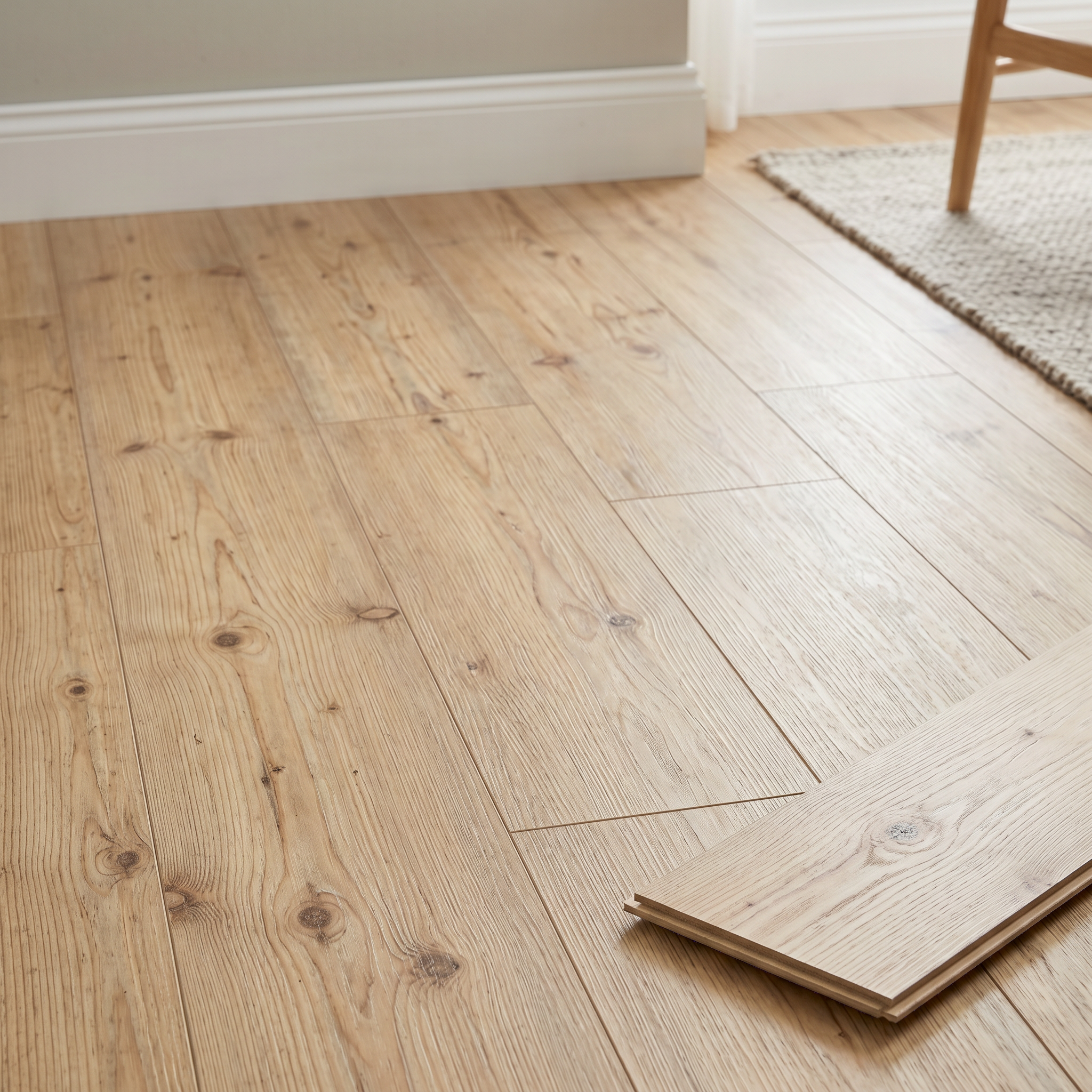 Country Pine Laminate — 8mm AC4, Click-Lock